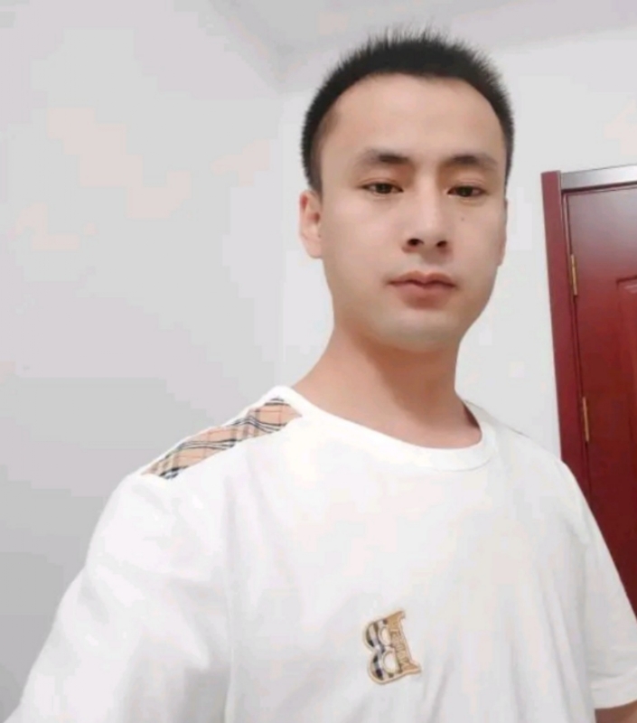 海阔天空的第一张照片--合肥相亲服务中心