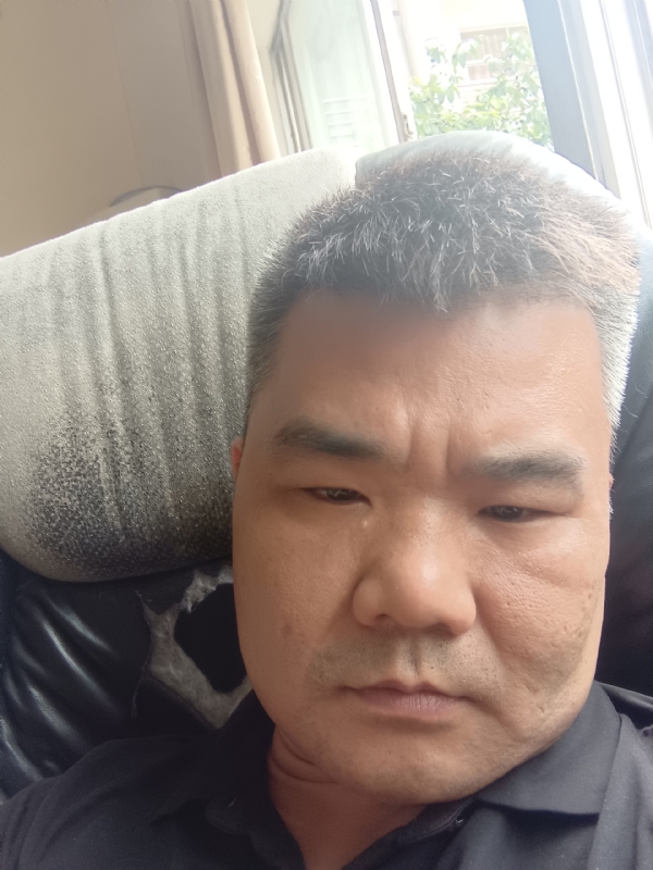 路人的第一张照片--合肥相亲服务中心