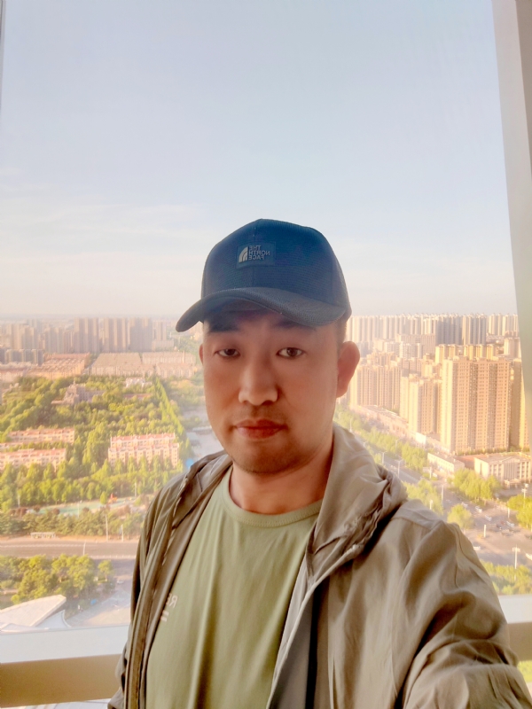 勇攀高峰的第一张照片--合肥相亲服务中心