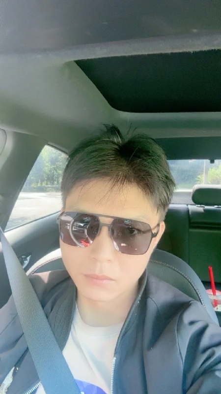 怀念的第一张照片--合肥相亲服务中心