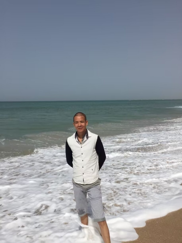 飞雪飘零的第二张照片--合肥相亲服务中心