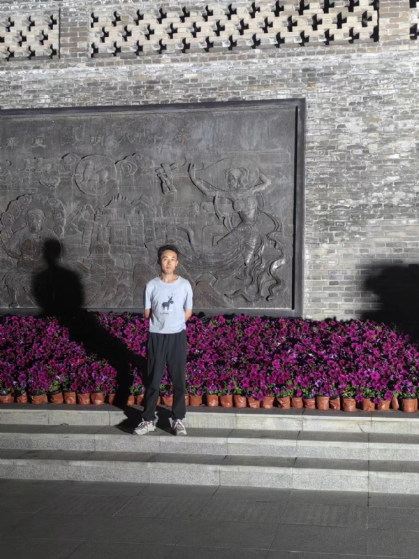 威风凛凛的第一张照片--合肥相亲服务中心