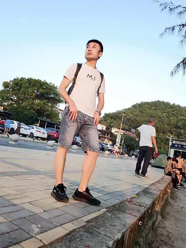 俊皓的第二张照片--合肥相亲服务中心