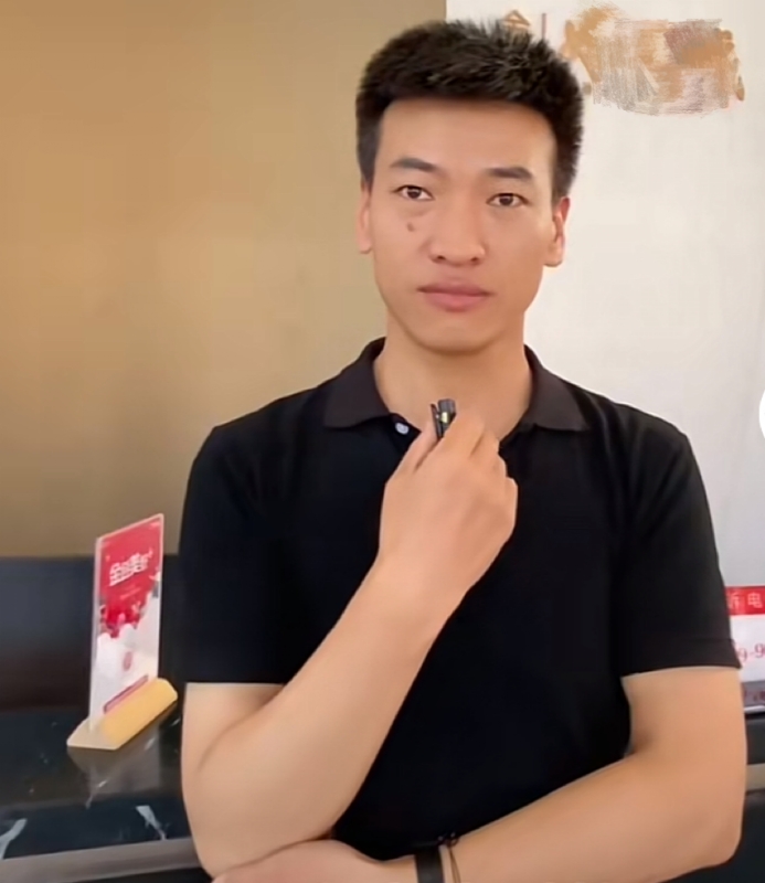 一杯梁白开的第一张照片--合肥相亲服务中心