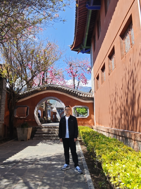 简单的第一张照片--合肥相亲服务中心