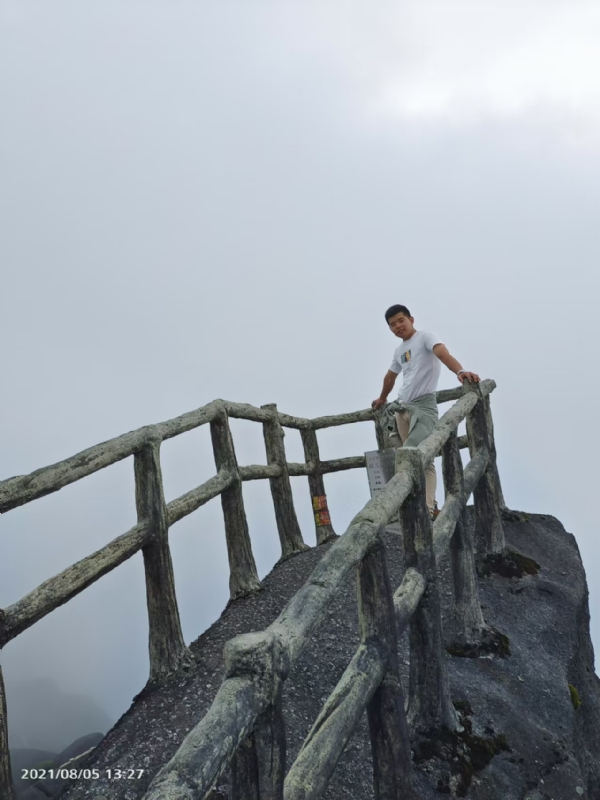 灰色轨迹的第一张照片--合肥相亲服务中心