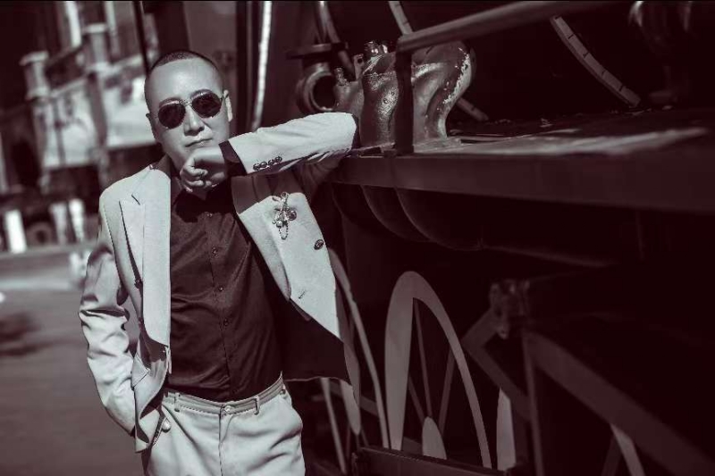 孤独燃烧的第一张照片--合肥相亲服务中心