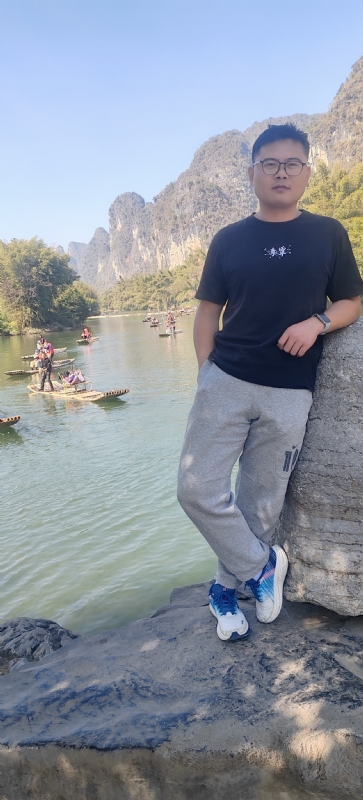 受过伤的狼的第二张照片--合肥相亲服务中心