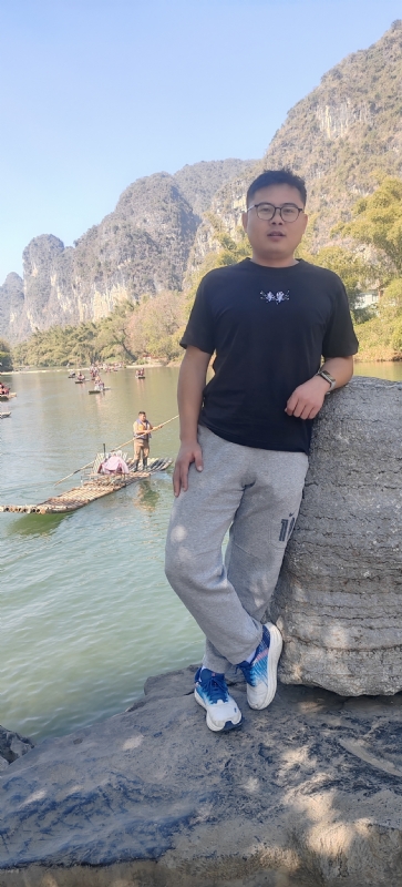 受过伤的狼的第三张照片--合肥相亲服务中心