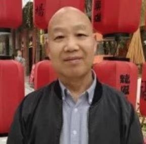 教师作家诗人的第一张照片--合肥相亲服务中心