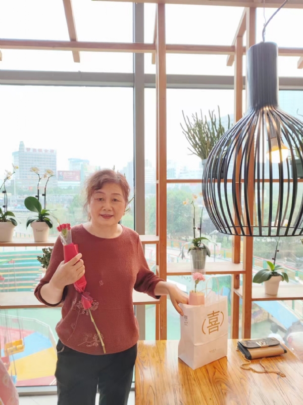 静香的第一张照片--合肥相亲服务中心