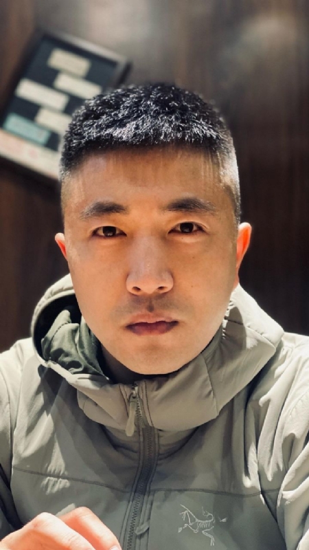 山中何缘的第一张照片--合肥相亲服务中心