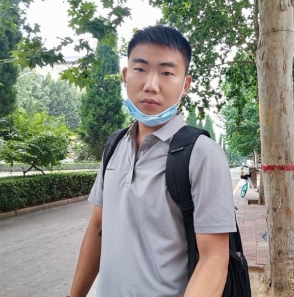 90年男征婚的第一张照片--合肥相亲服务中心