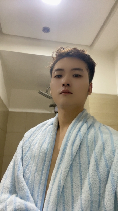 凡尘的第一张照片--合肥相亲服务中心