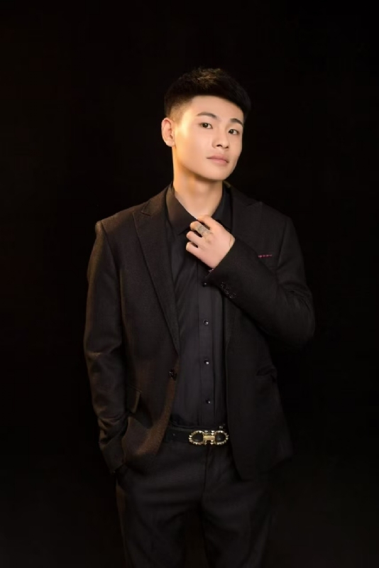 刘小船的第一张照片--合肥相亲服务中心