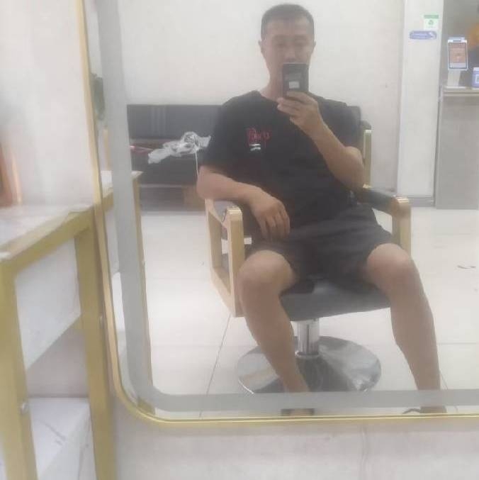 闫杰的第一张照片--合肥相亲服务中心