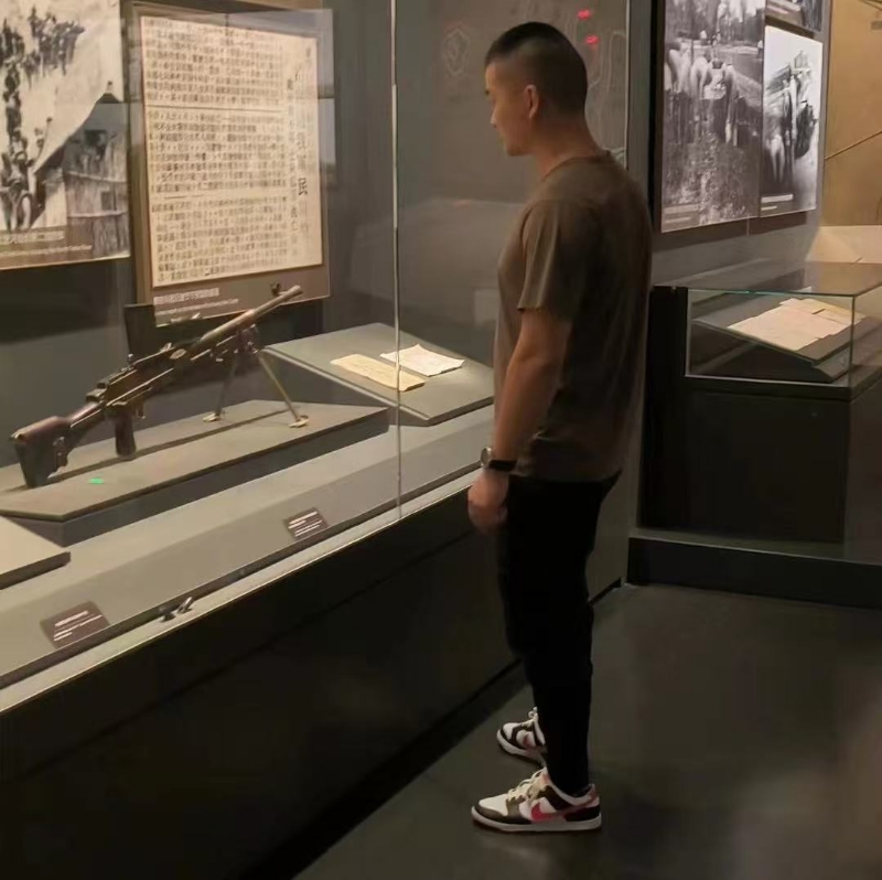 霸气的第一张照片--合肥相亲服务中心