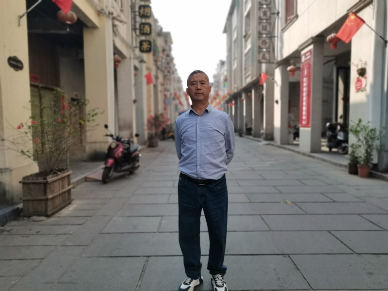 一粒尘埃的第一张照片--合肥相亲服务中心