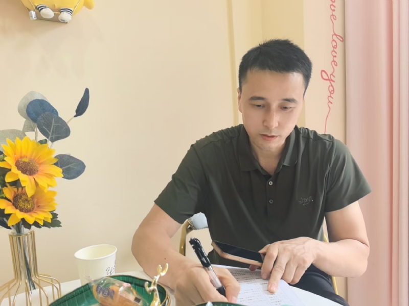 笑看一切的第二张照片--合肥相亲服务中心