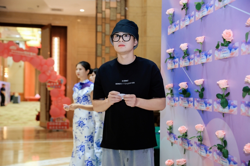 被驯服的象的第一张照片--合肥相亲服务中心