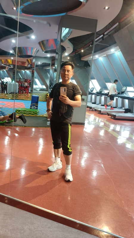 凭水相逢的第一张照片--合肥相亲服务中心