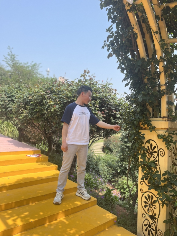 罗湘的第一张照片--合肥相亲服务中心