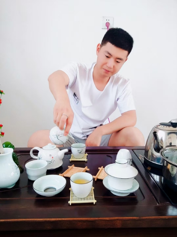 日月的第一张照片--合肥相亲服务中心