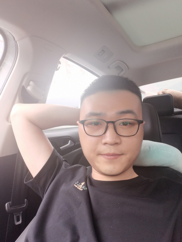 JingY的第一张照片--合肥相亲服务中心