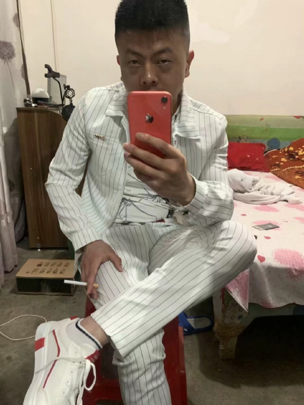 小丑的第一张照片--合肥相亲服务中心