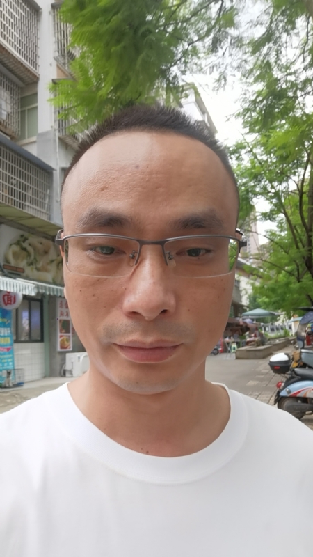 孤狼的第一张照片--合肥相亲服务中心